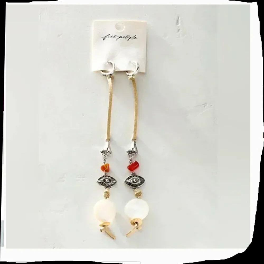 Free People “Treasure Dangles” – Mother of Pearl – Boho Luxe Earrings – Like New